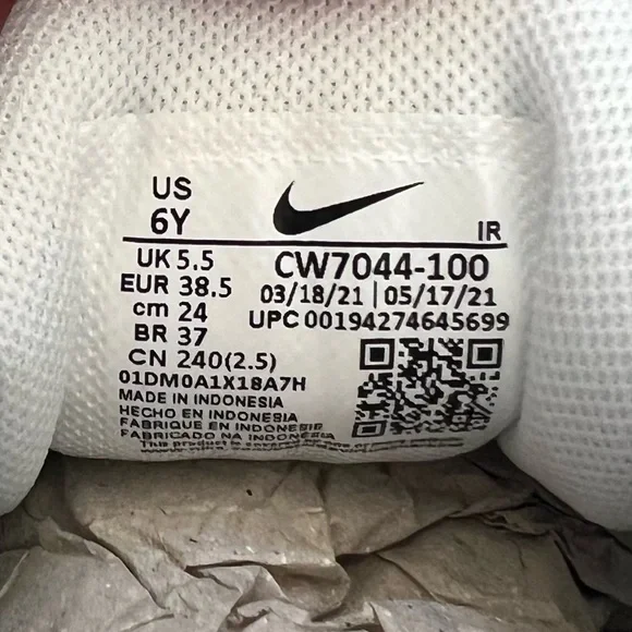 ✔️New✔️ NIKE Air Max Plus GS Triple White - Picture 10 of 10